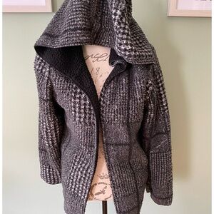 Women’s Reversible Sherpa Hoodie/Jacket Size S/M